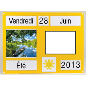 Tableau d'orientation jaune avec tableau blanc magnétique